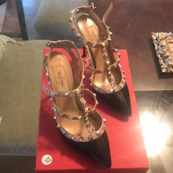 Like New Valentinos 36 - Picture 5 of 6